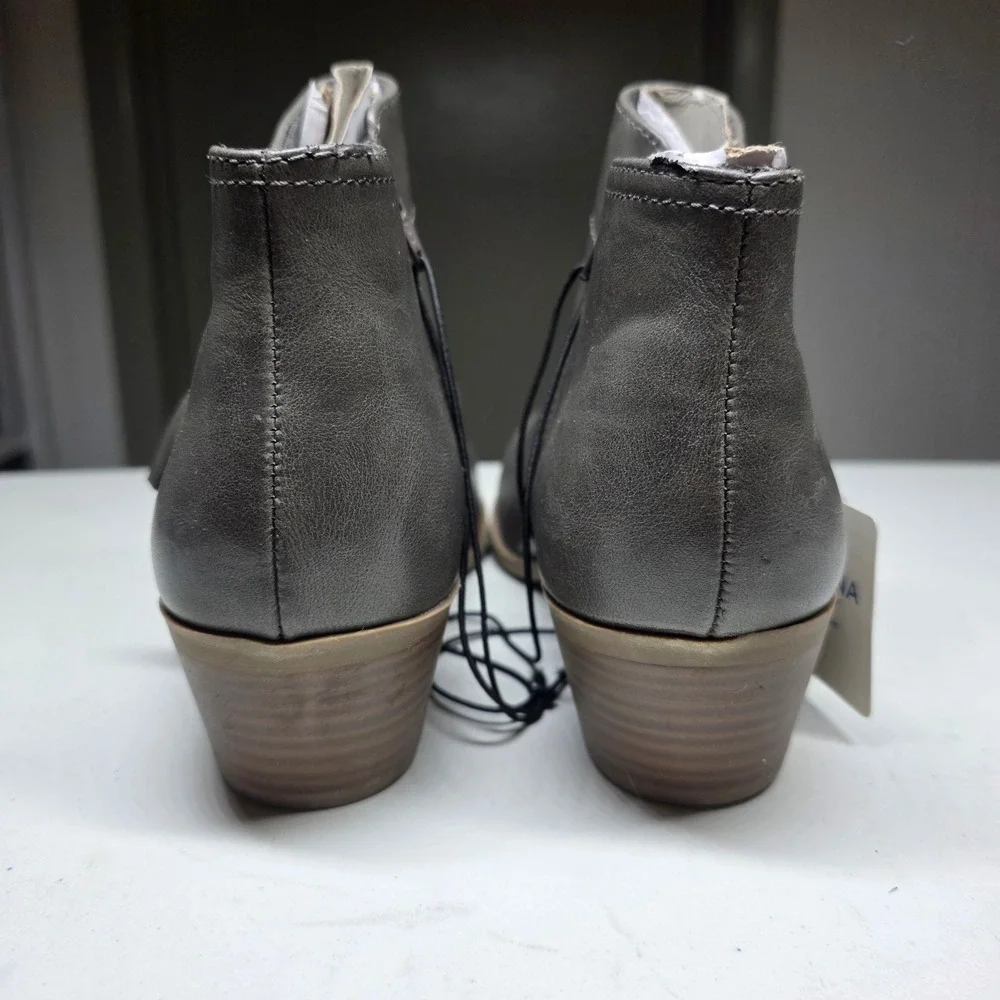 Arizona Jean Co Grey Ankle Booties Womens 9 Memory Foam Block Heel New NWT